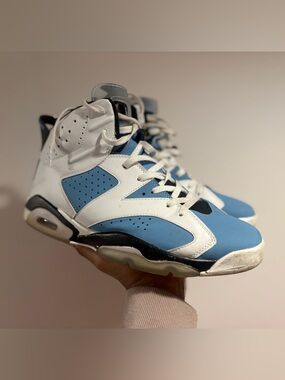 Air Jordan 6 Retro "UNC" University Blue Size 12